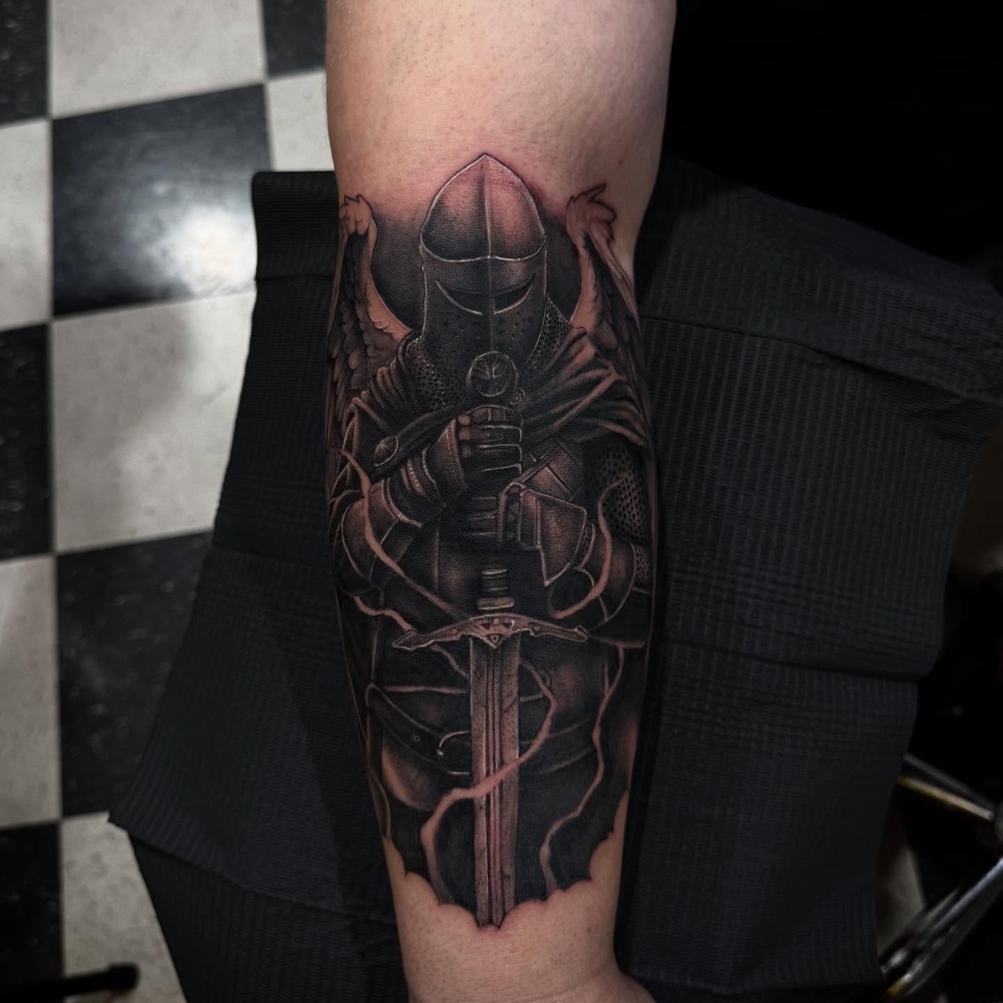 Tattoo by @issaacmontana — black_and_grey, realism