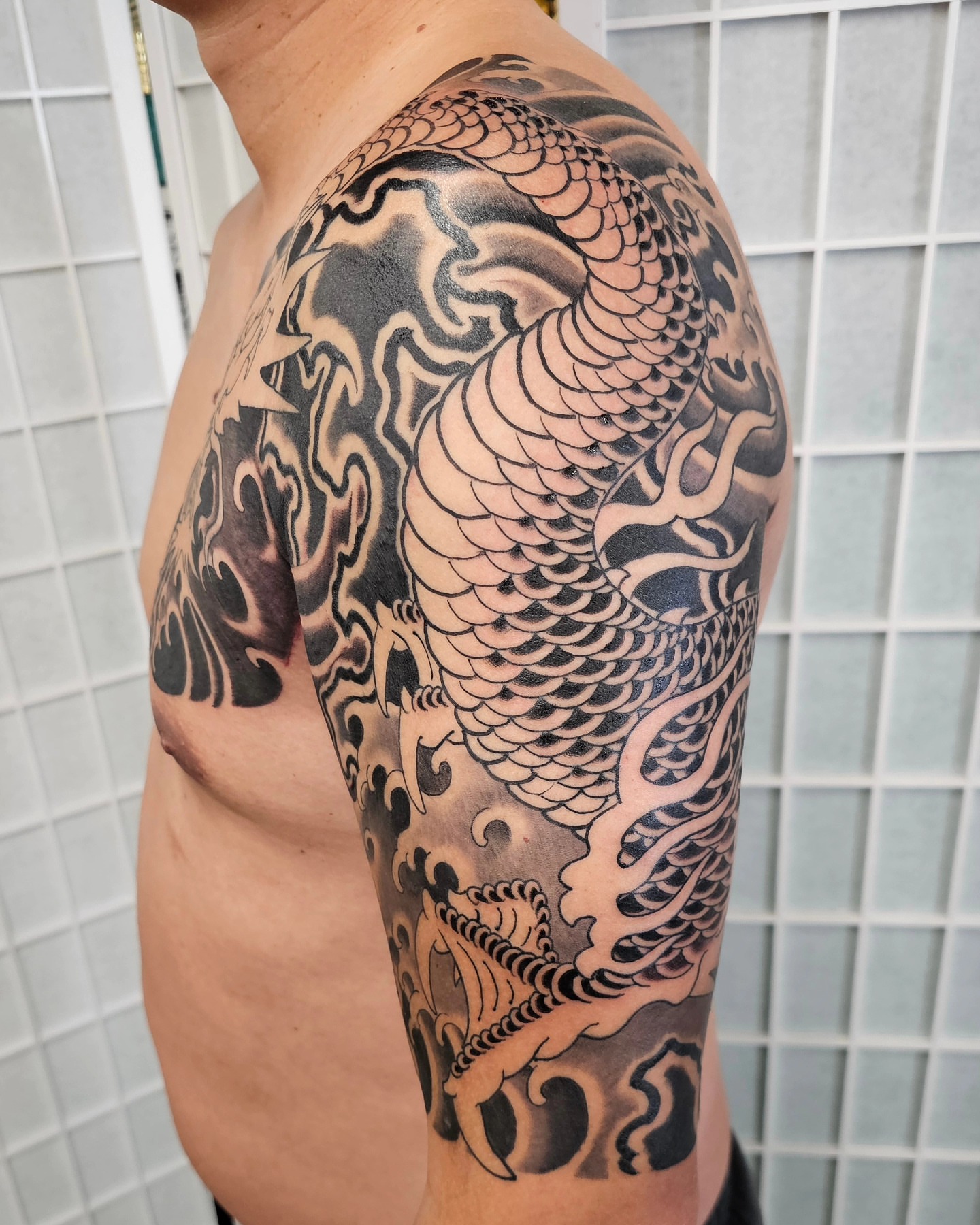 Tattoo by @avelourdtattoos — japanese_irezumi