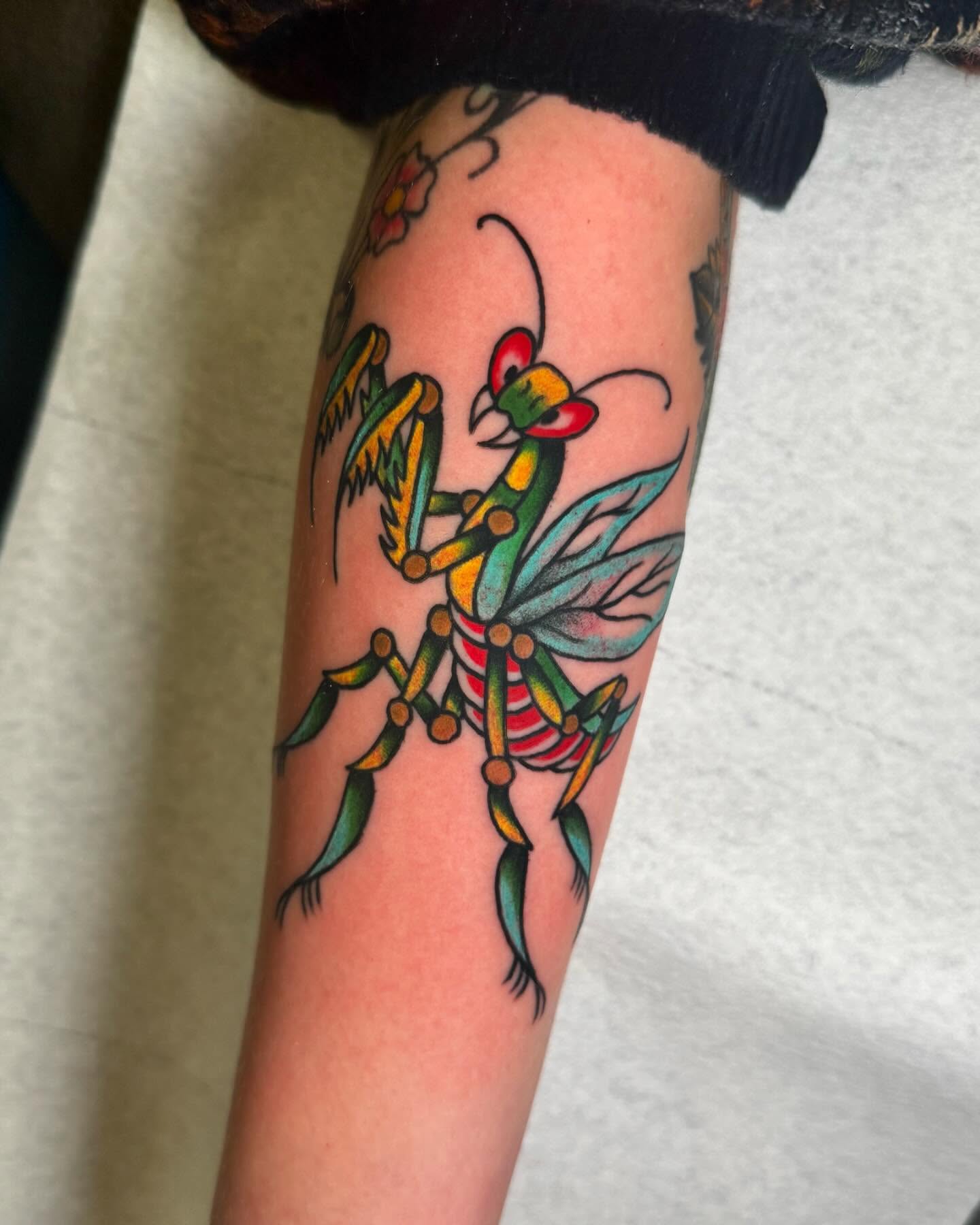 Tattoo by @_miss_elenaeous_ — american_traditional