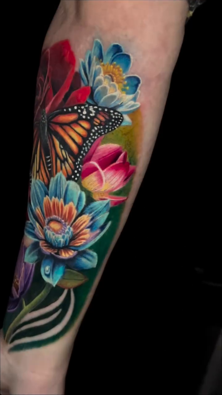 Tattoo by @vendoink — realism, neo_traditional