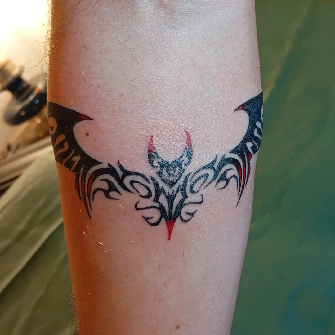 Tattoo by @red.ink_tattoo_pirineos — tribal