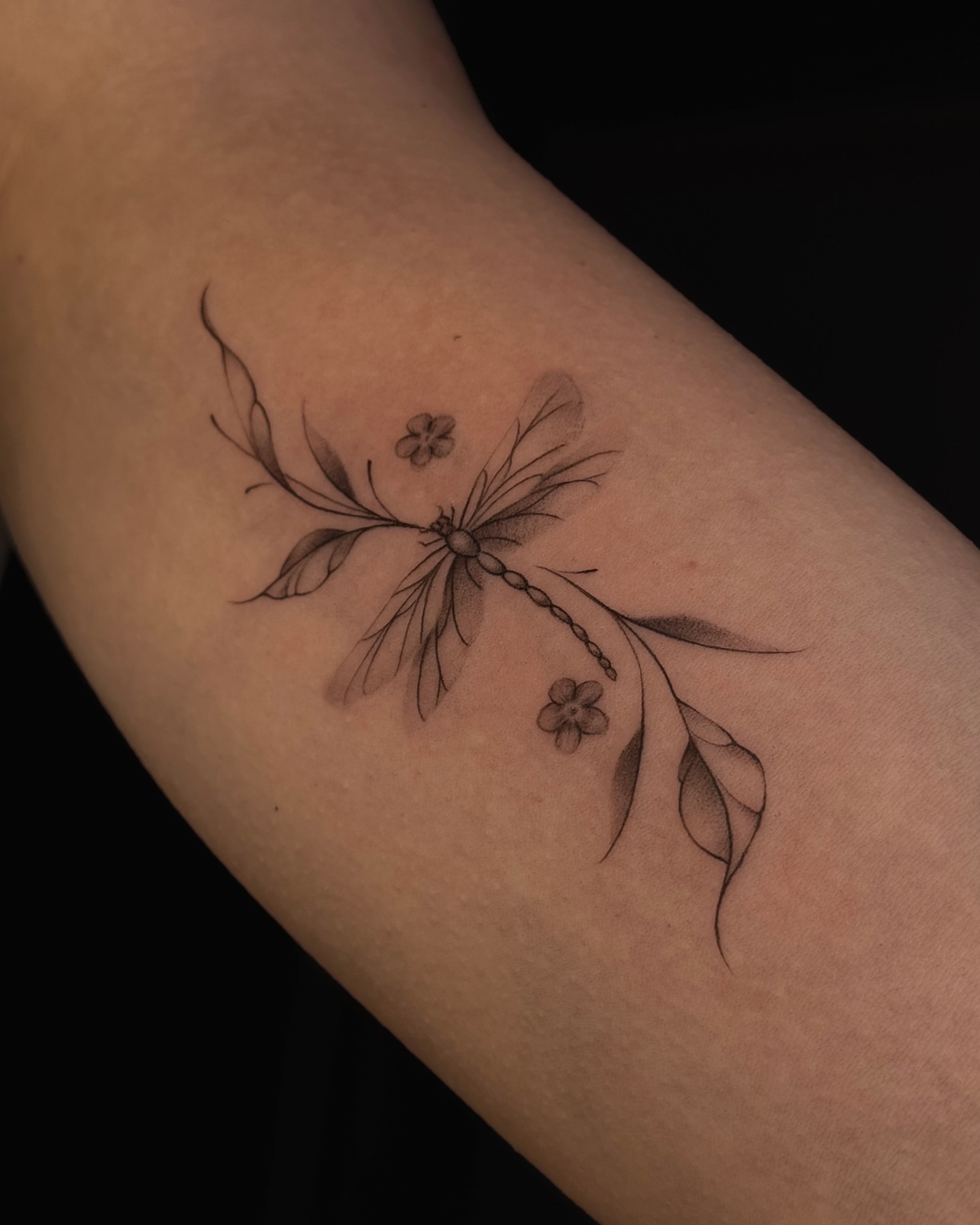Tattoo by @yourdarkstory — black_and_grey