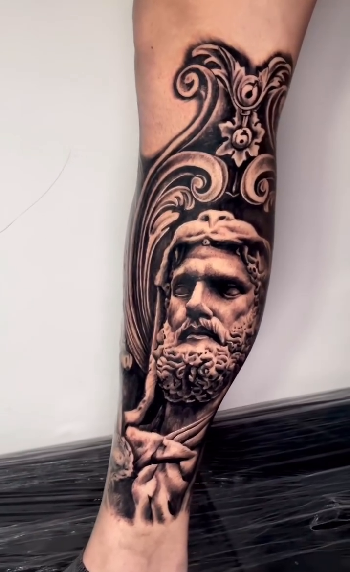 Tattoo by @tommyyu852 — realism, black_and_grey