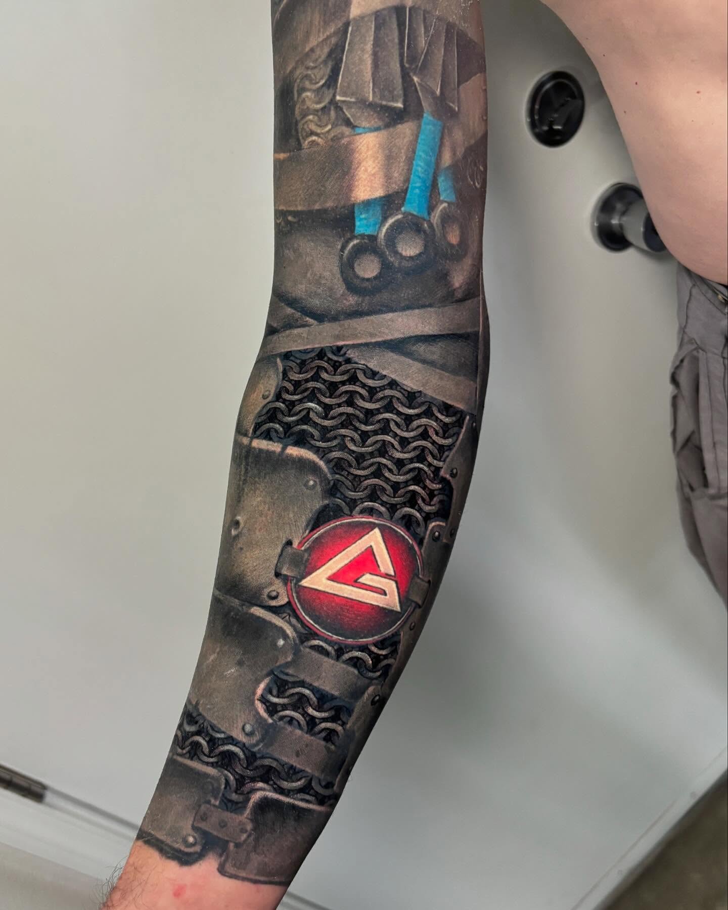 Tattoo by @clumsysurgeon — realism, geometric