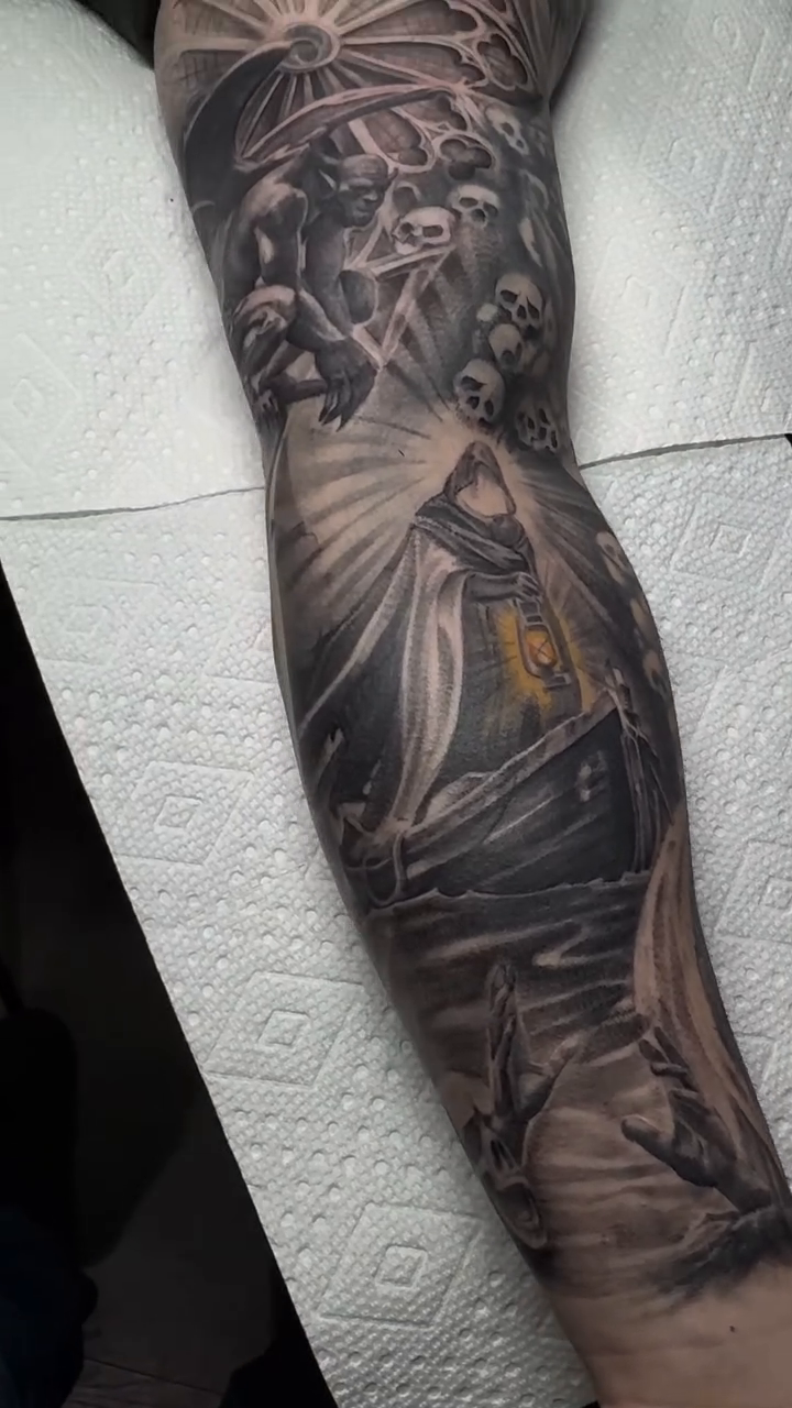 Gothic scene with figures and architecture dark realism tattoo by ๐ฝ๐๐๐๐๐๐๐ ๐ถ๐๐๐