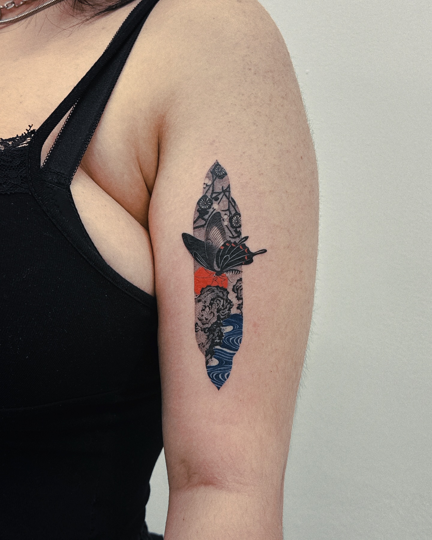 Tattoo by @bidan_gil — japanese_irezumi, dotwork