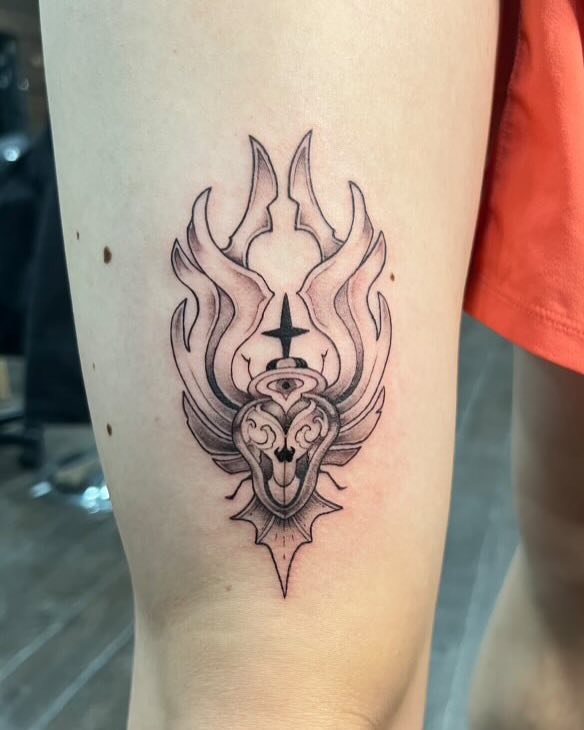 Tattoo by @makoto.tattooarts — black_and_grey