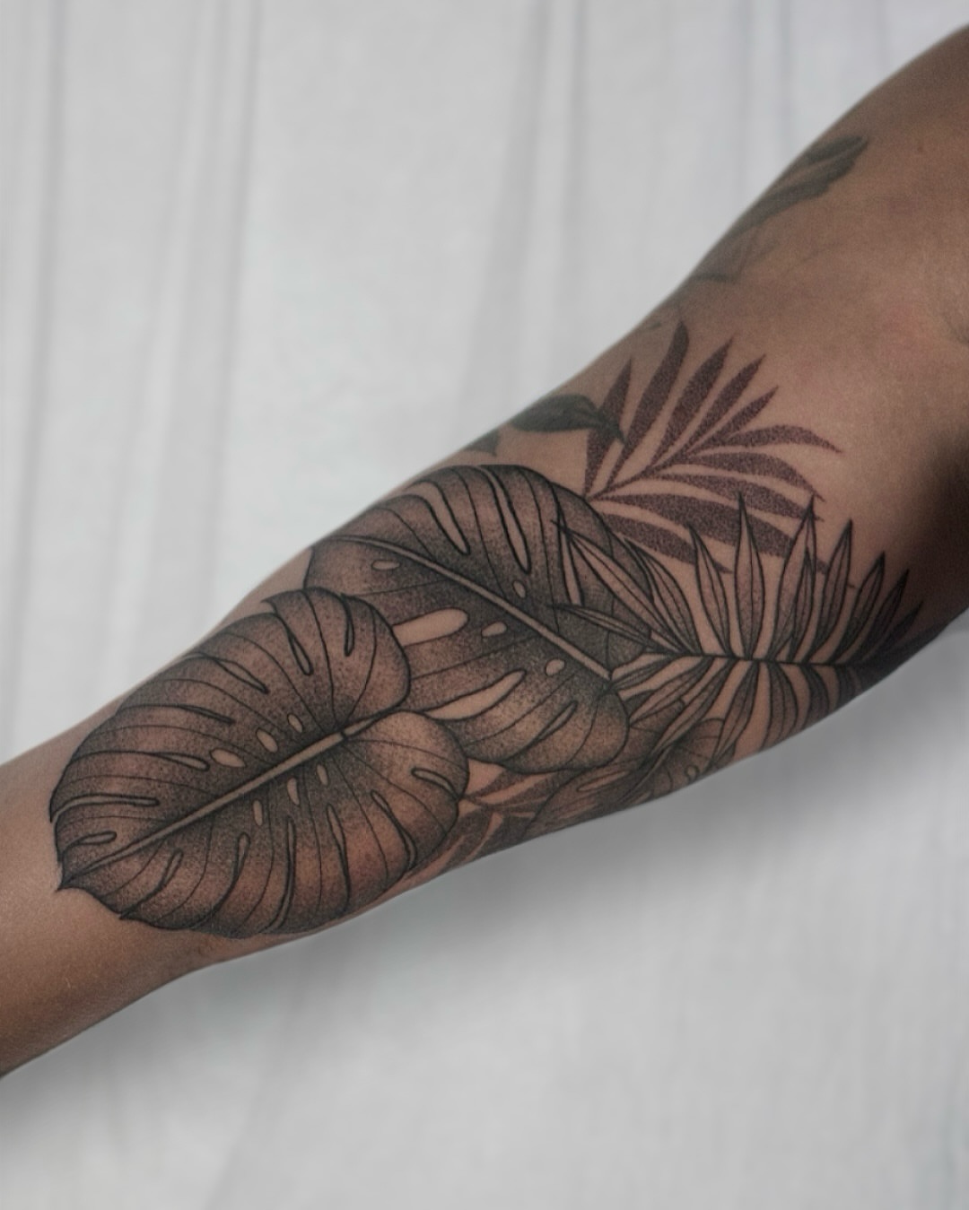 Tattoo by @ofcourseithurts — dotwork, realism