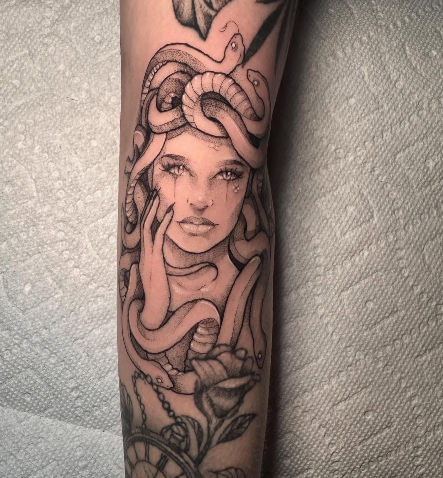Medusa dotwork tattoo on the forearm by 𝔈𝔯𝔦𝔫 𝔊𝔦𝔩𝔩𝔦𝔩𝔞𝔫𝔡, Springfield, Ohio