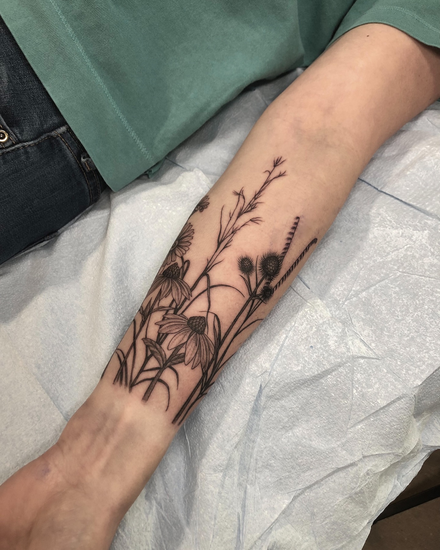 Tattoo by @jennietiesman β black_and_grey
