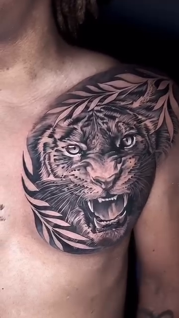 Tiger head realism tattoo by Francis nieves, Miami, Florida