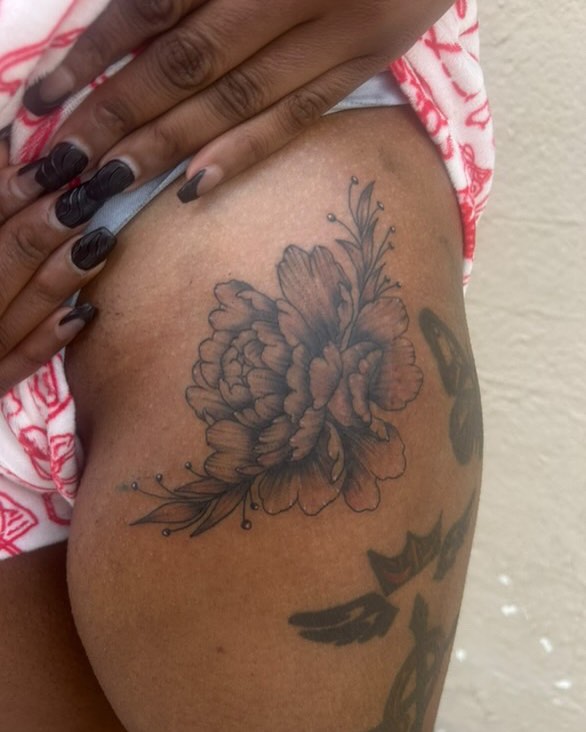 Tattoo by @inkedbykz — black_and_grey