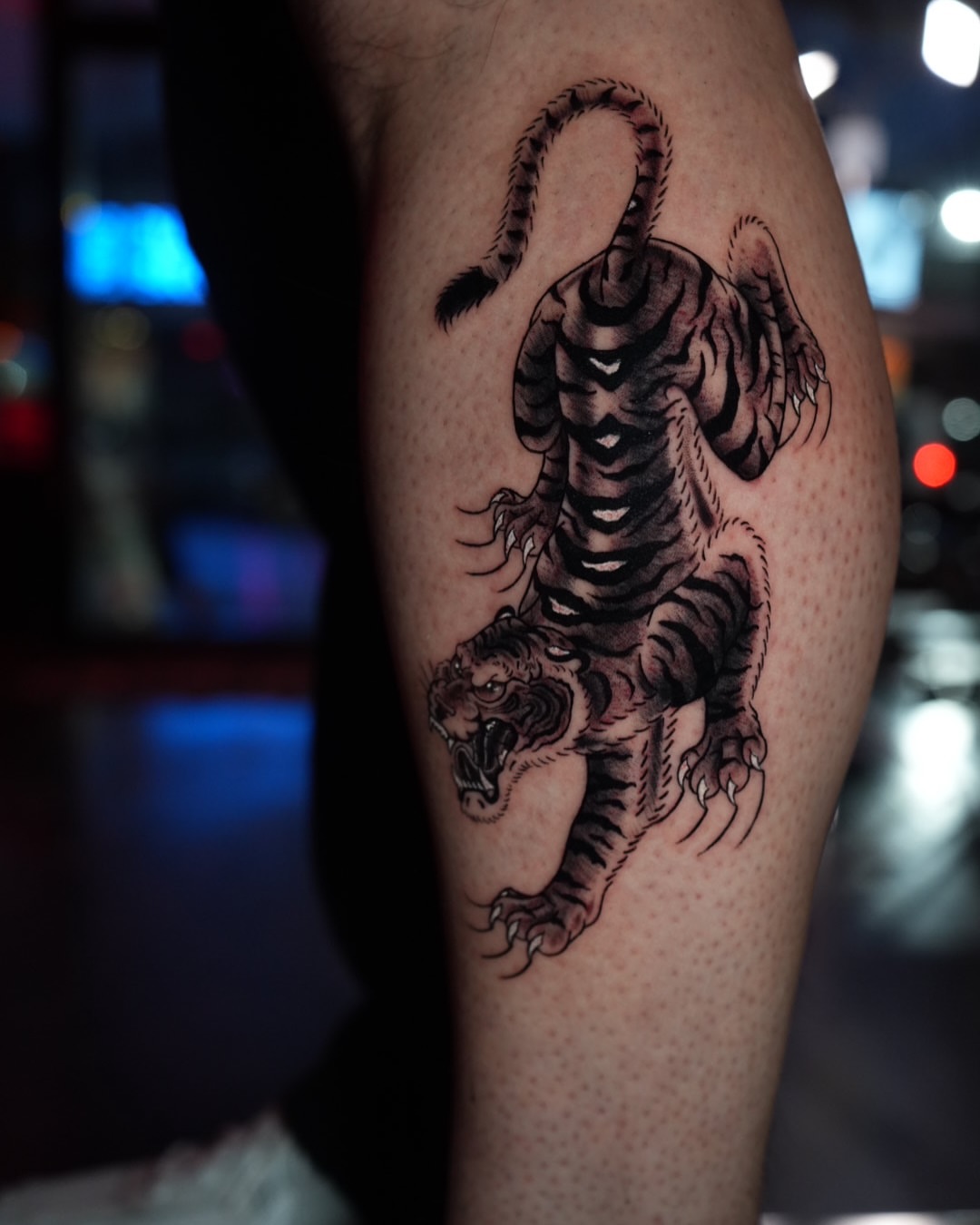 Tiger black and grey tattoo on the thigh by Lucas Garcia - New York tattoo artist
