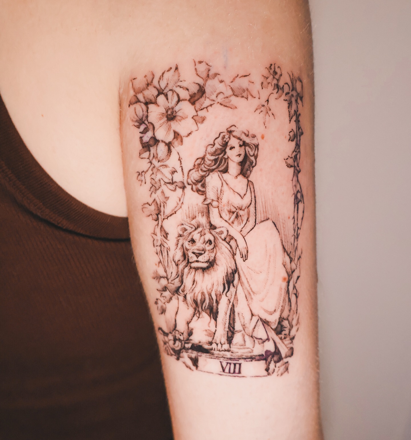Tattoo by @qsltattoo — black_and_grey