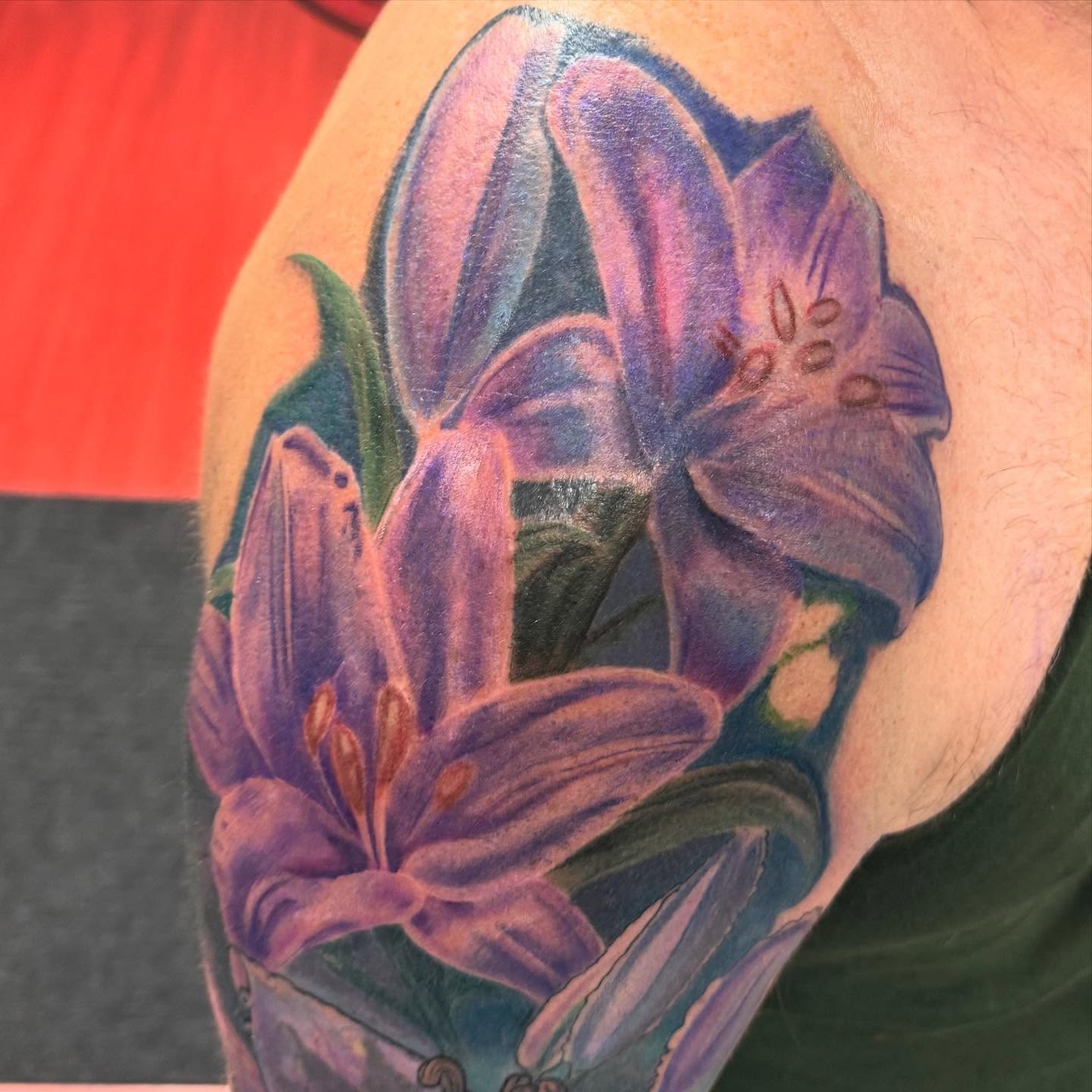 Tattoo by @shabby_beatnik — realism