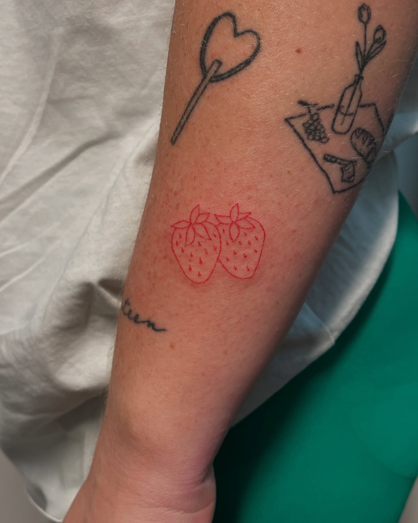 Tattoo by @titsfortatt — dotwork