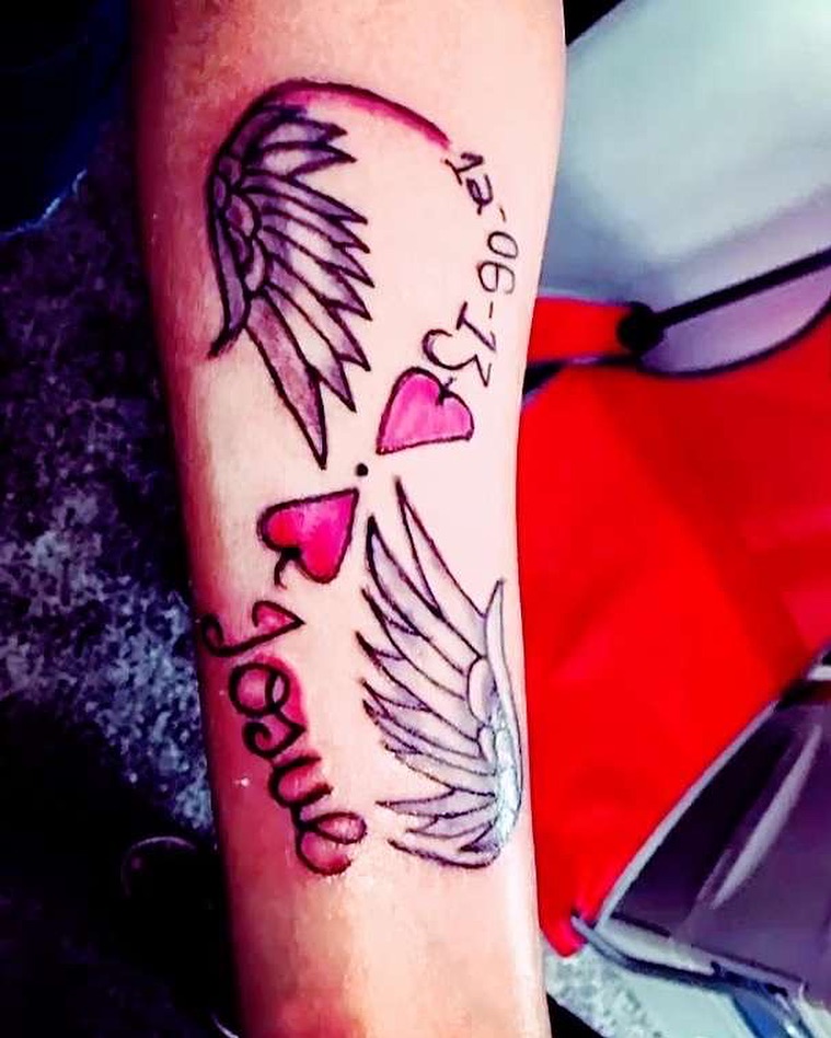 Tattoo by @inguanzoink_ — fine_line