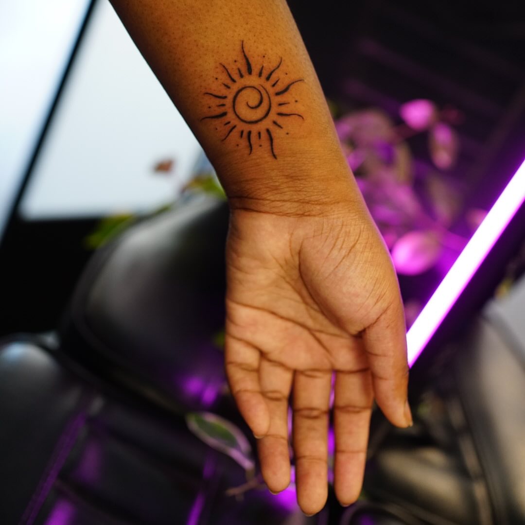 Tattoo by @chloe.mari_ink — geometric