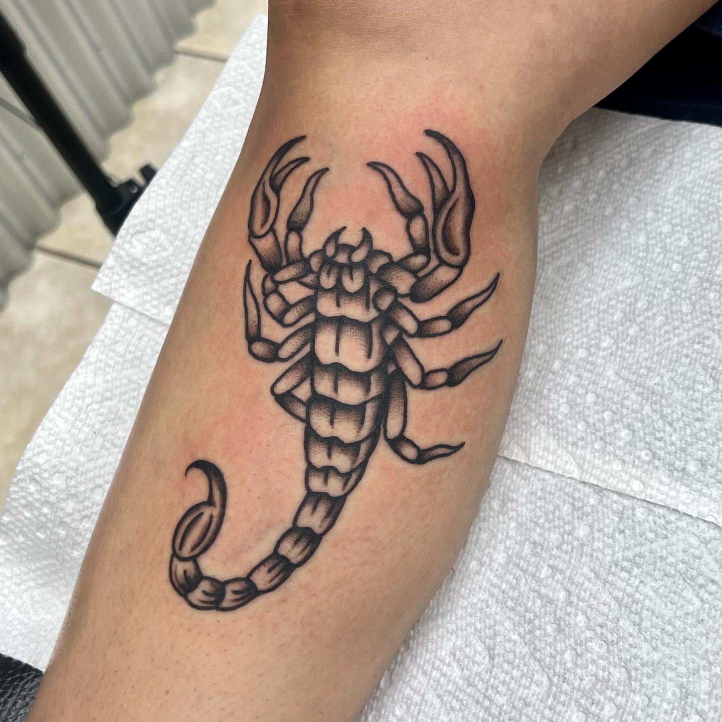 Tattoo by @carsonsmithtats — black_and_grey