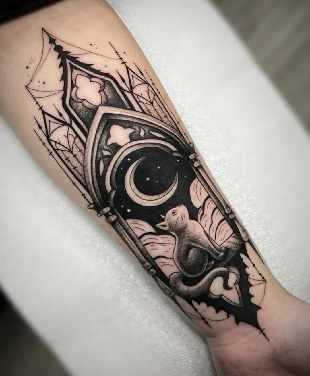 Tattoo by @leawhite_tattoos — black_and_grey, ornamental