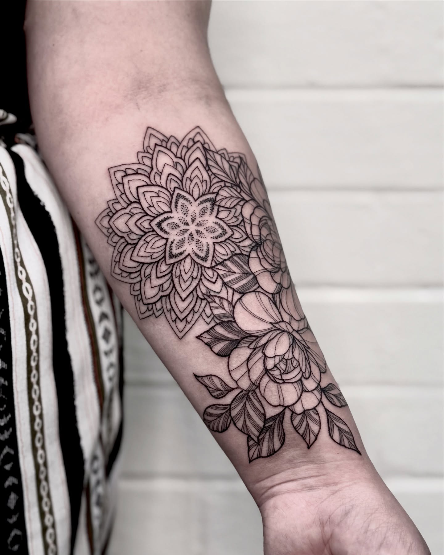 Tattoo by @shakuto_tattoos — black_and_grey, geometric