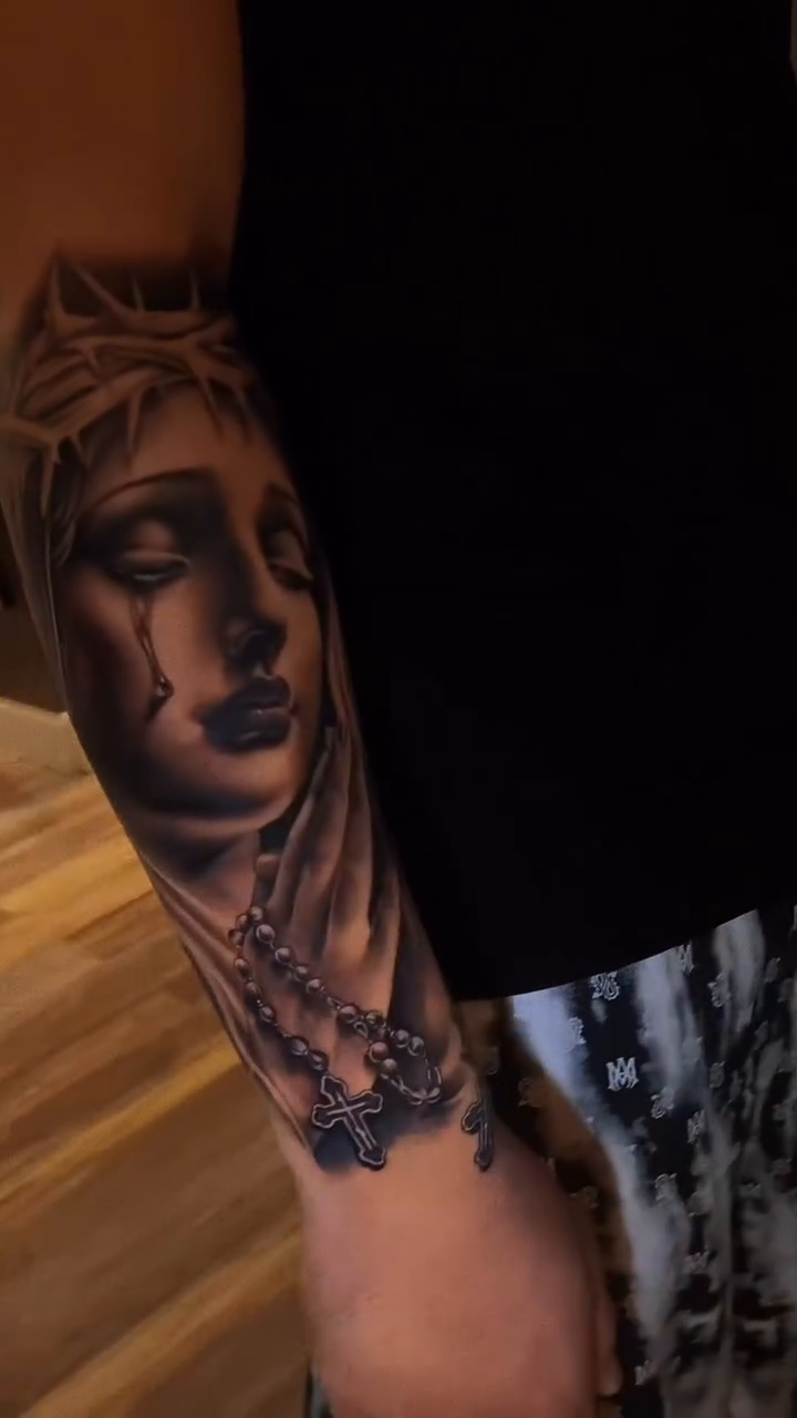 Tattoo by @tiffypxo — realism, black_and_grey