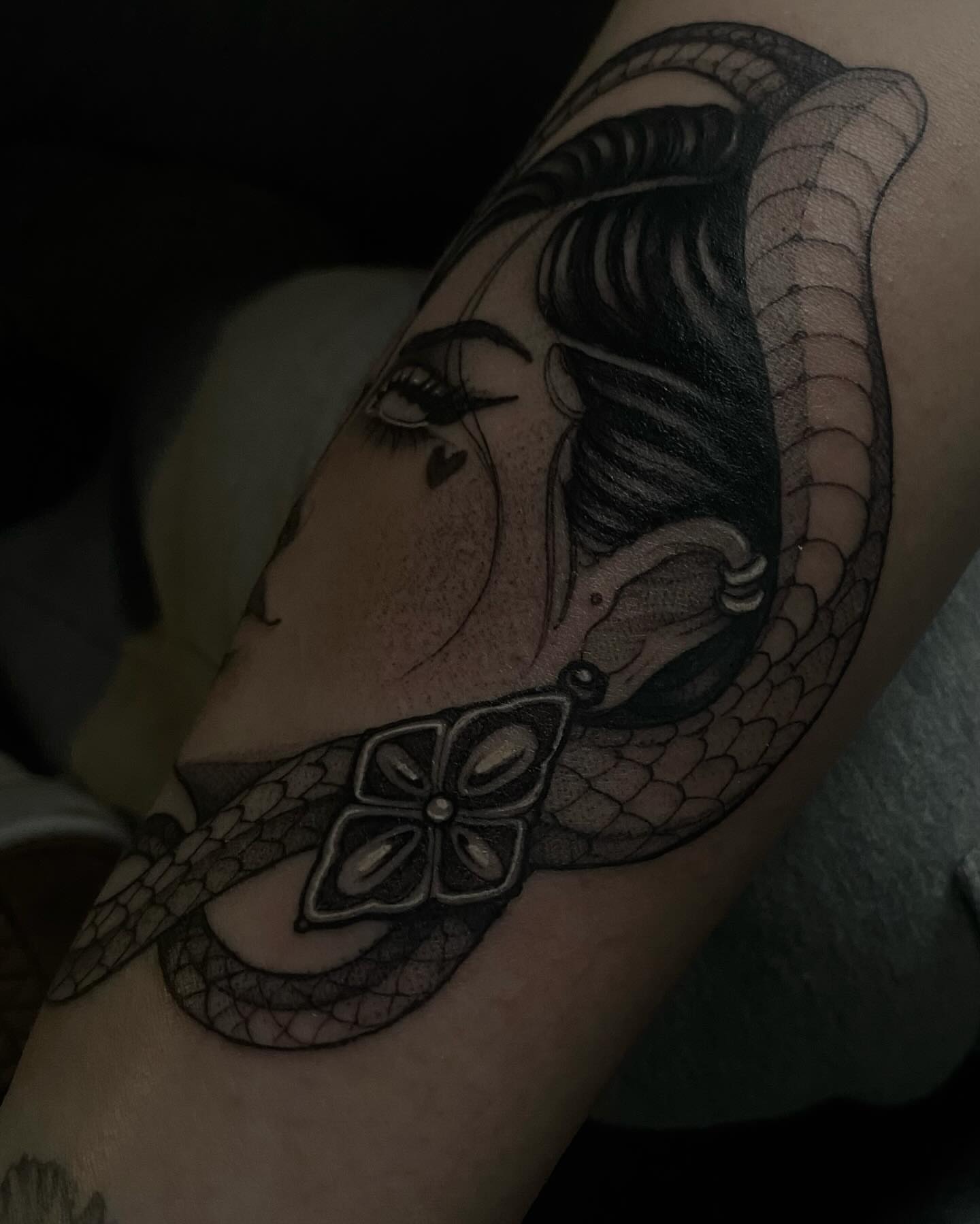 Woman with snake realism tattoo on the forearm by 𝔗𝔞𝔶𝔩𝔬𝔯 𝔈𝔩𝔦𝔷𝔞𝔟𝔢𝔱𝔥, Tulsa, Oklahoma