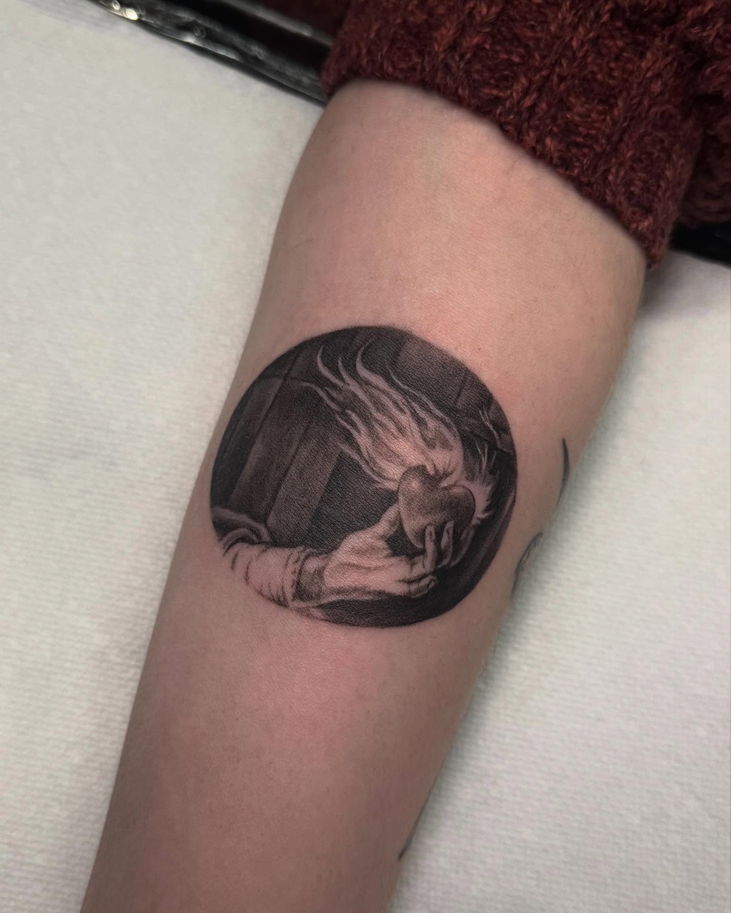 Flaming figure black and grey tattoo on the forearm by dallas tattoo artist ๐ฒ๐ฝ bilingue