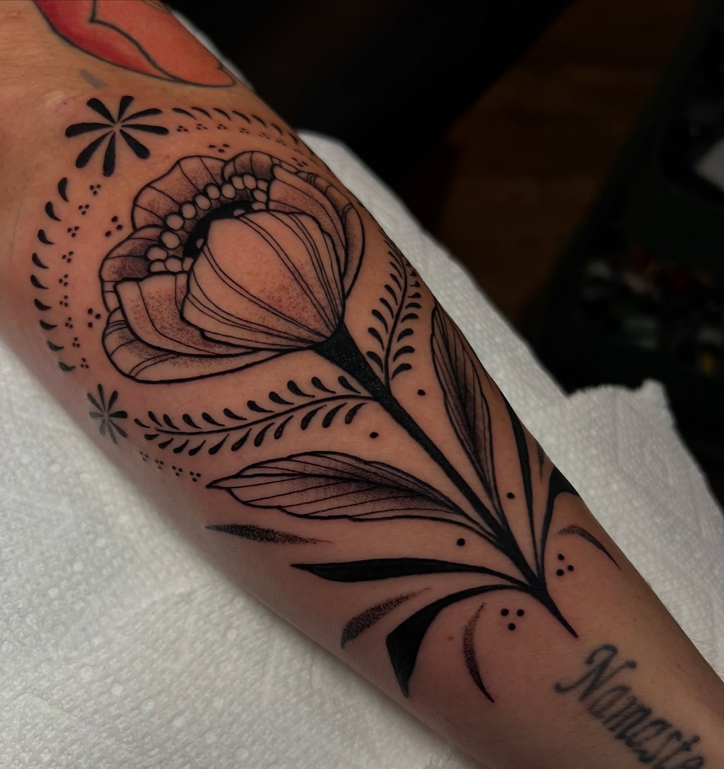 Tattoo by @lizzysmallzz — black_and_grey
