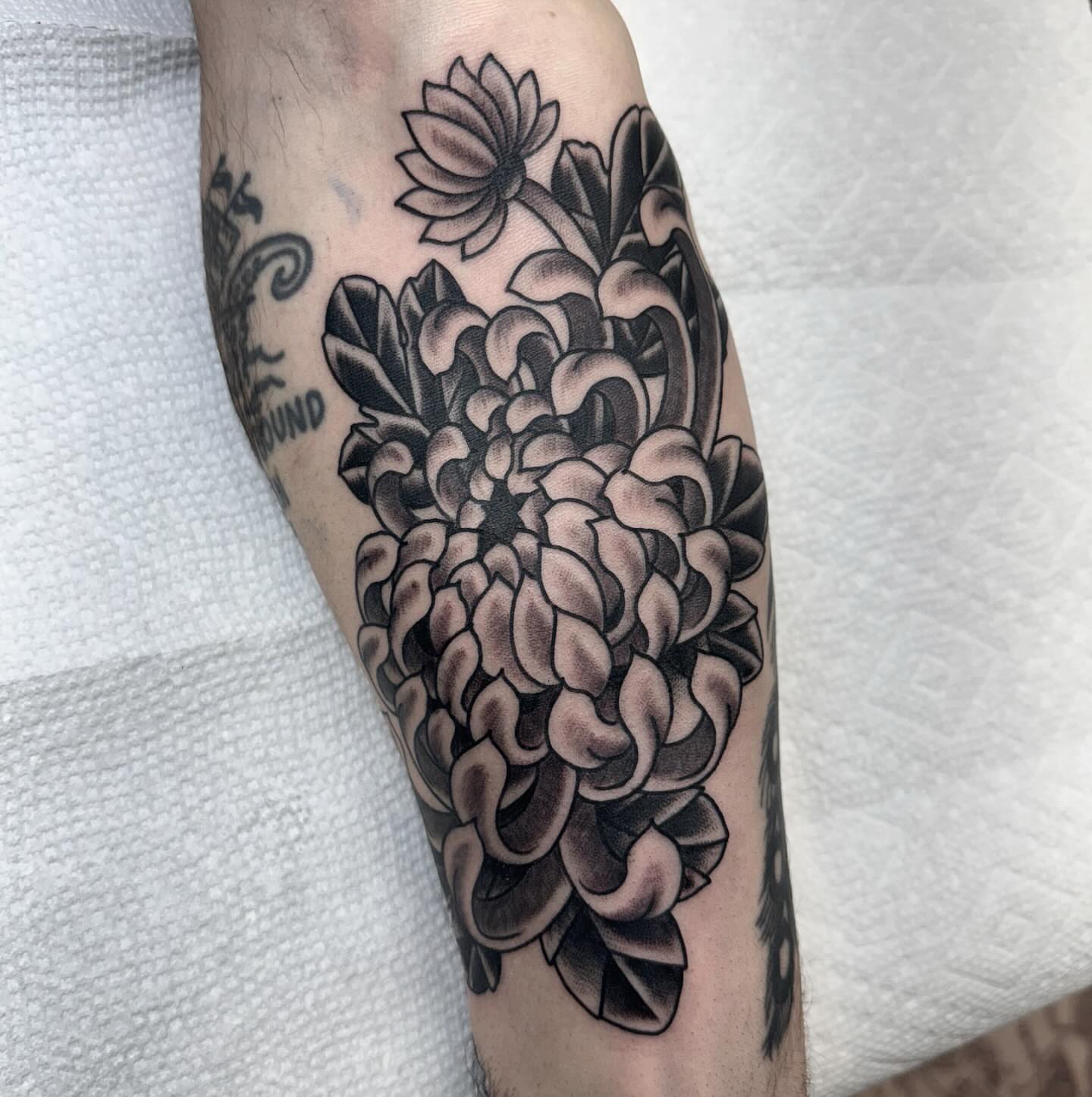 Tattoo by @etbennett_tattoo — black_and_grey