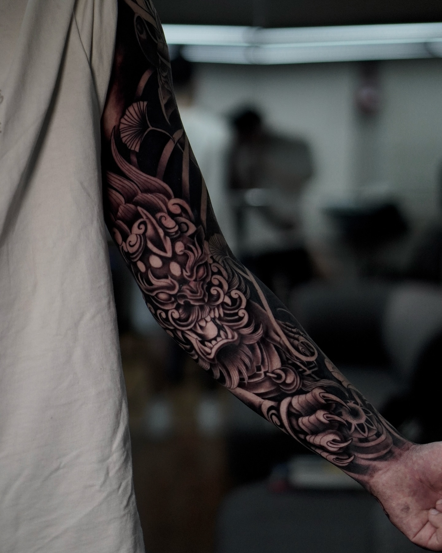 Tattoo by @jssica666 — black_and_grey, japanese_irezumi
