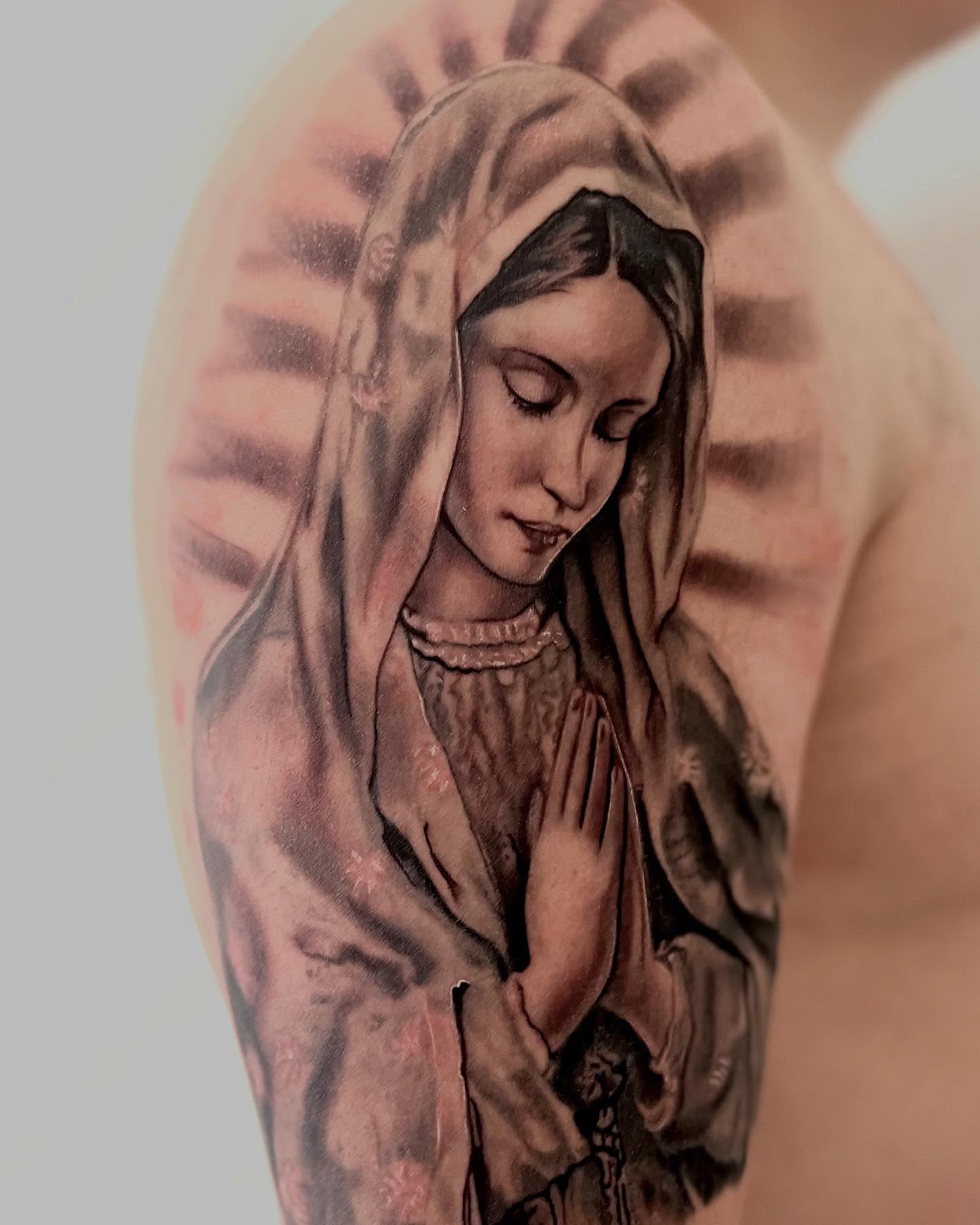 Tattoo by @danielruiz_art — realism