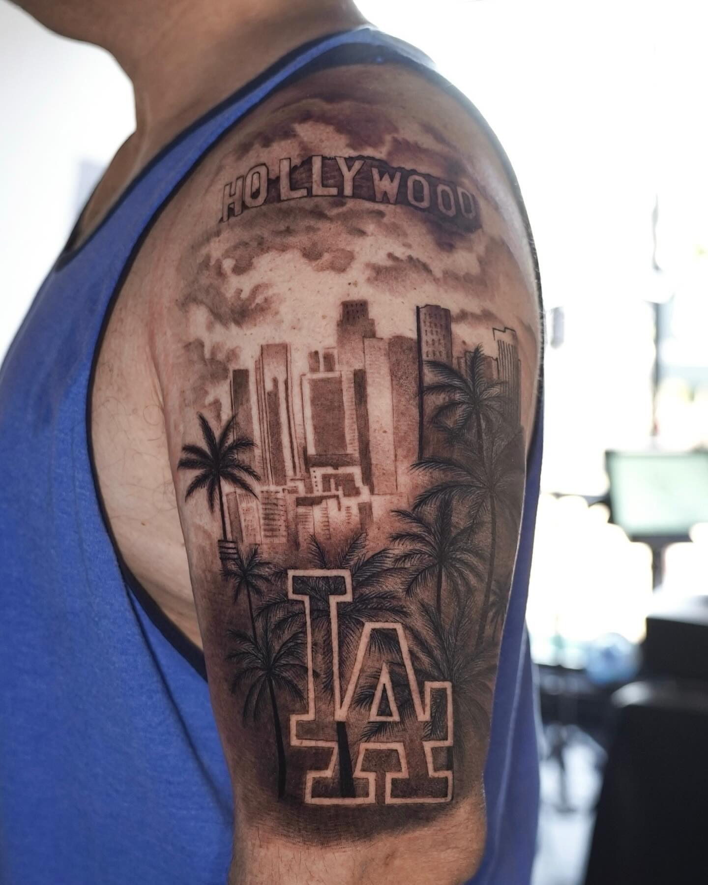 Tattoo by @lolavtattoo — black_and_grey
