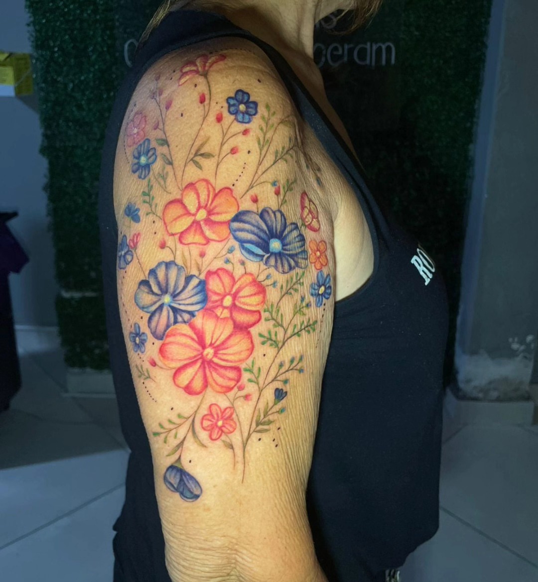 Floral bouquet dotwork tattoo on the upper arm by ๐๐ช๐ฝ๐ฑ๐ ๐๐ฒ๐ป๐ต ๐ฃ๐ช๐ฝ๐ฝ๐ธ๐ธ
