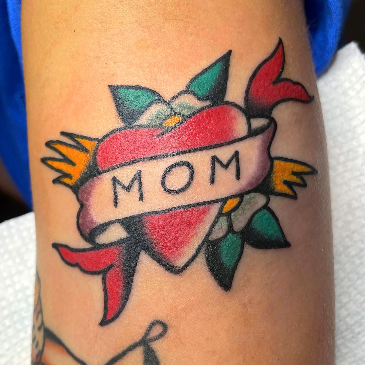 Mom American traditional tattoo on the forearm by nancy❣️
