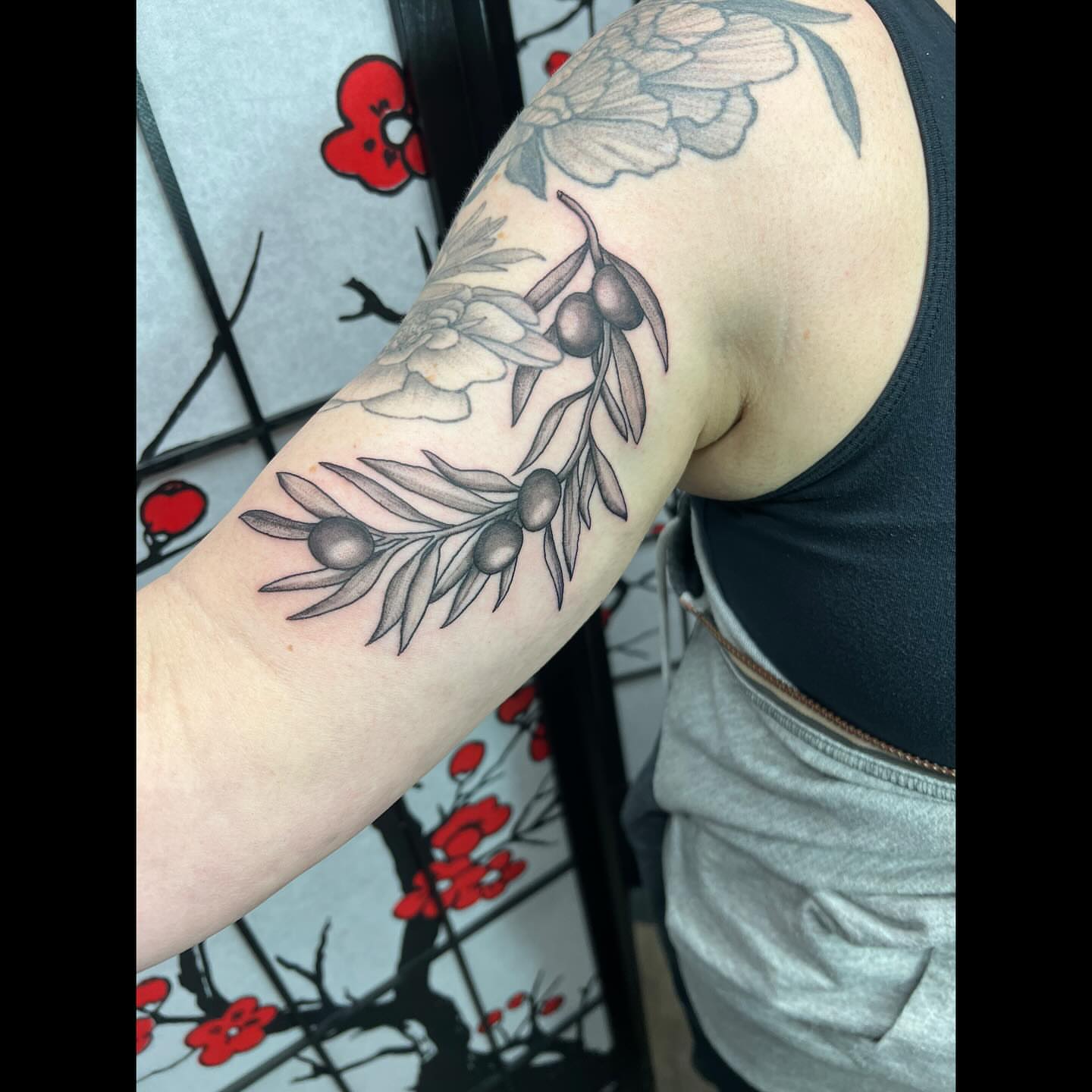 Tattoo by @artbydollface — black_and_grey