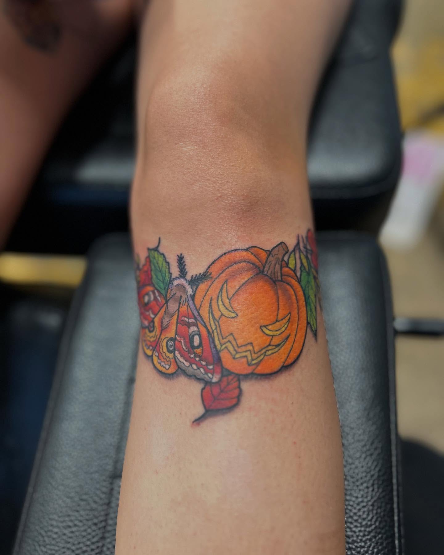 Tattoo by @jrtatt00 — american_traditional