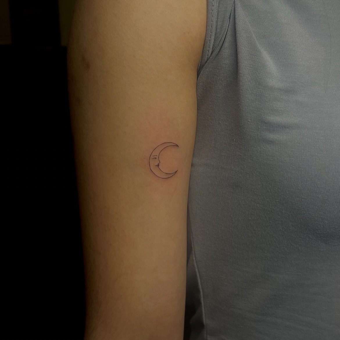 Tattoo by @permanentsticker β minimalist