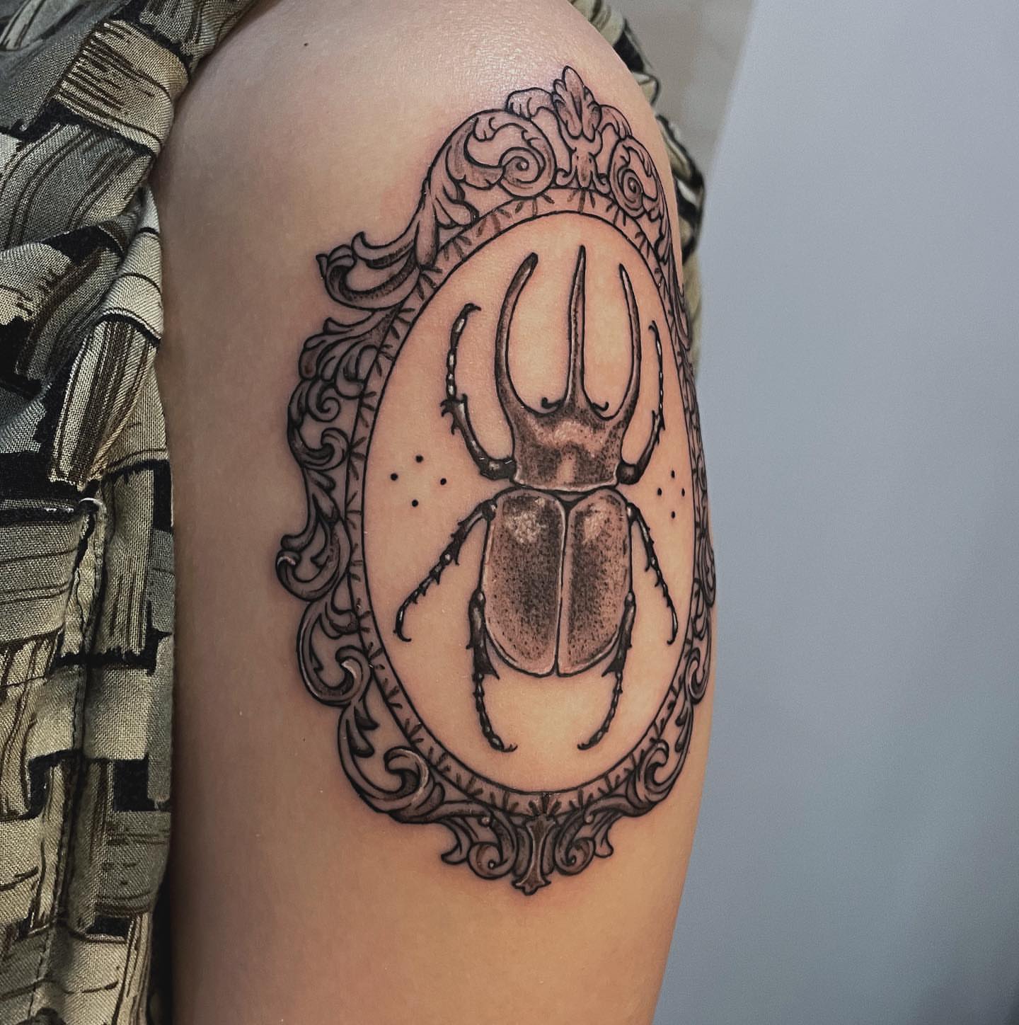 Tattoo by @allieruck_tattoos — black_and_grey, realism
