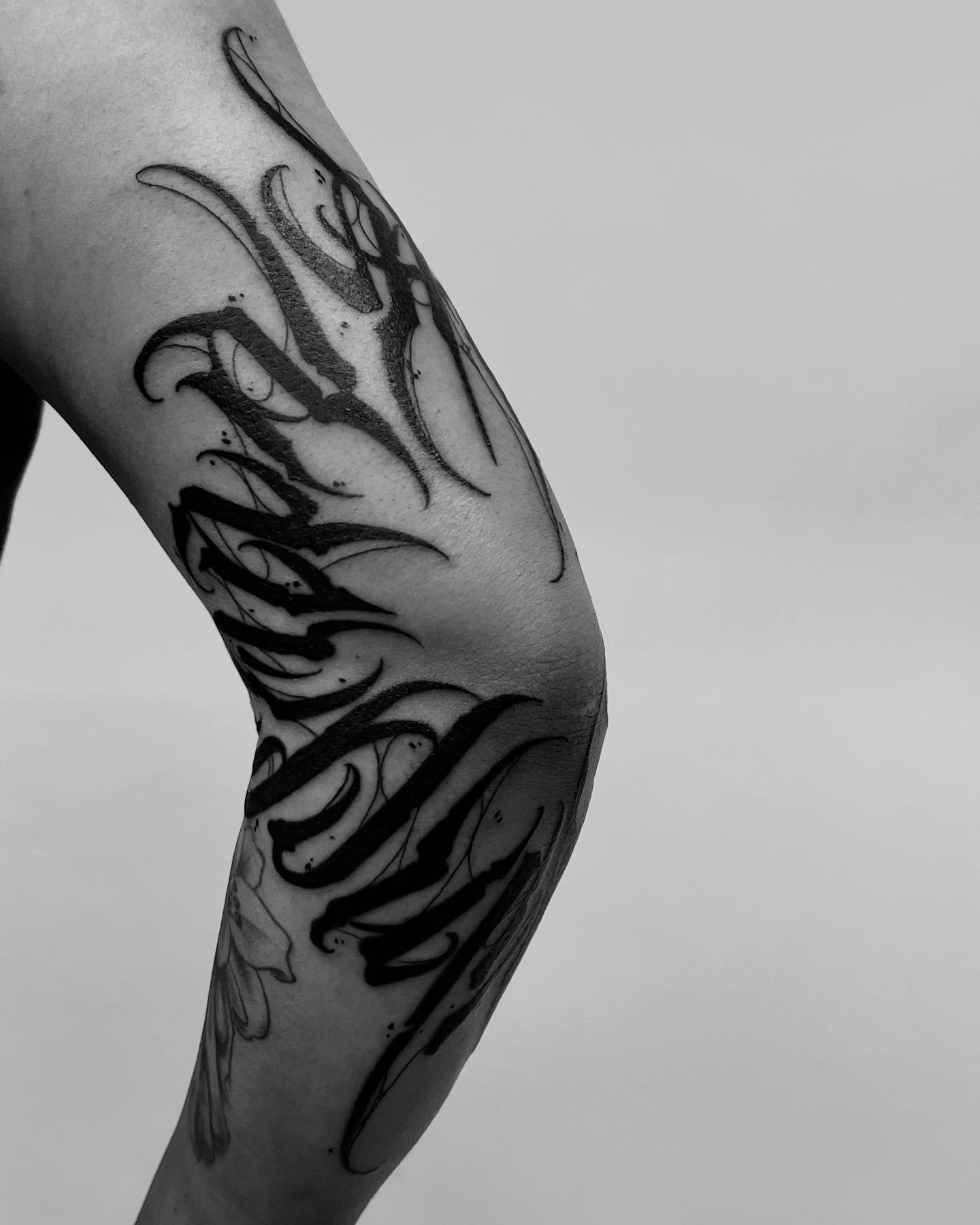 Tattoo by @jimyuip โ black_and_grey, tribal