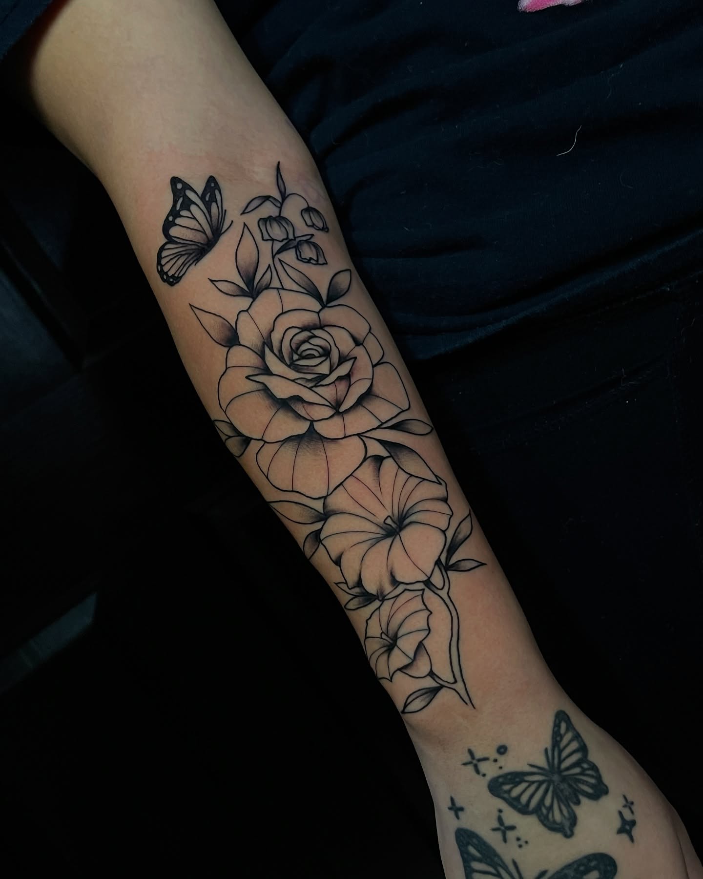 Tattoo by @anheartistxo — black_and_grey, realism