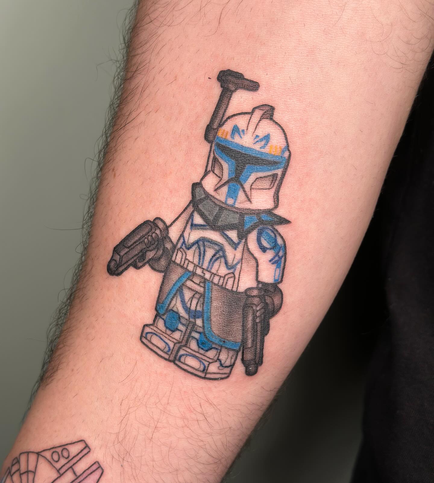 Tattoo by @hunterdoestattoos β realism