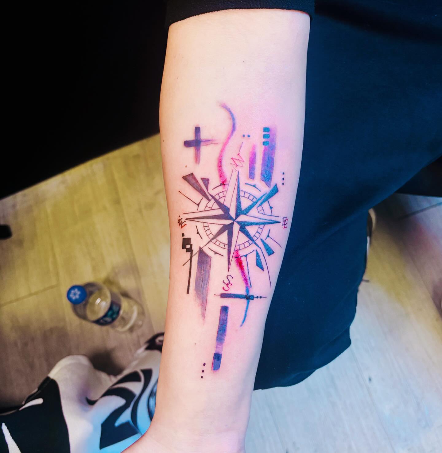Tattoo by @sagittarius_tattoohk β geometric, watercolor