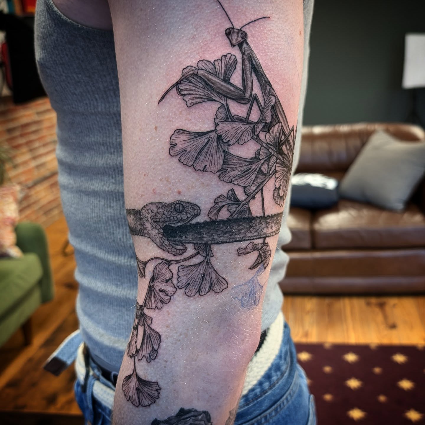 Tattoo by @krystamctattoos111 — black_and_grey, realism