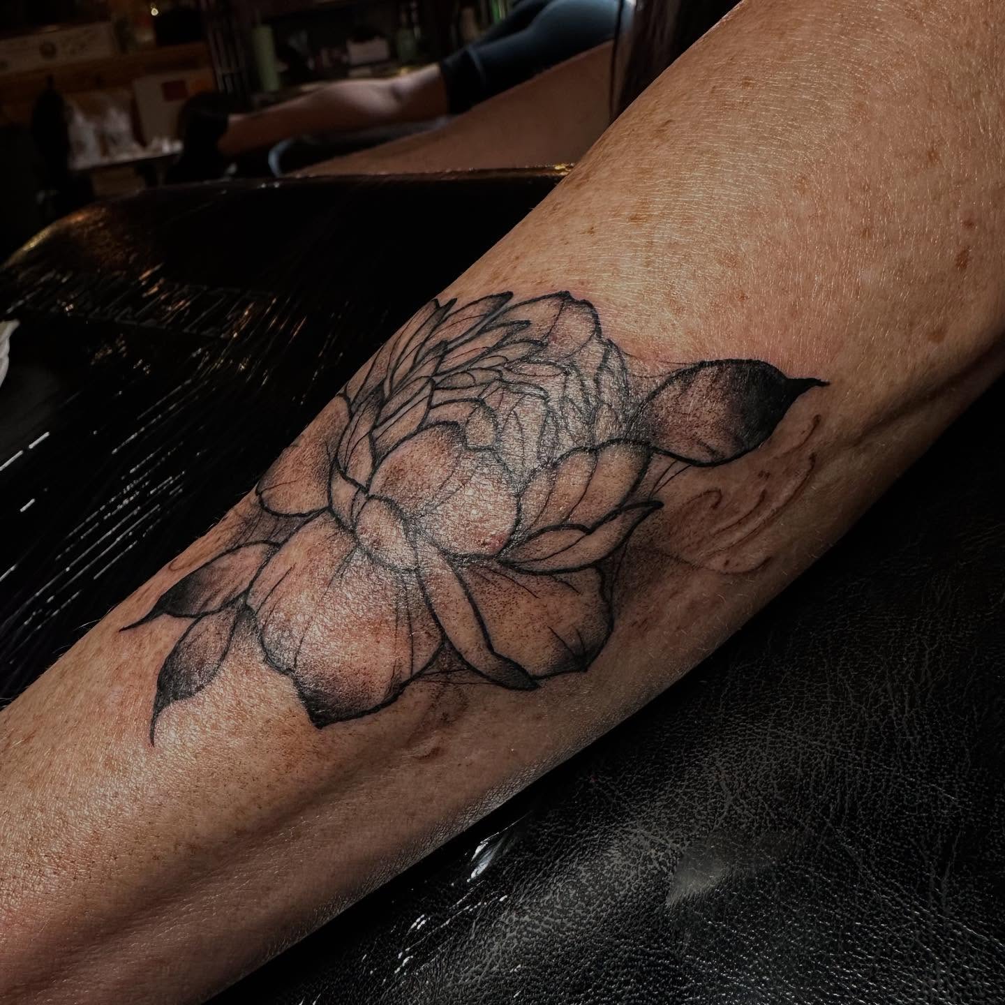 Tattoo by @quail.tattoos — black_and_grey