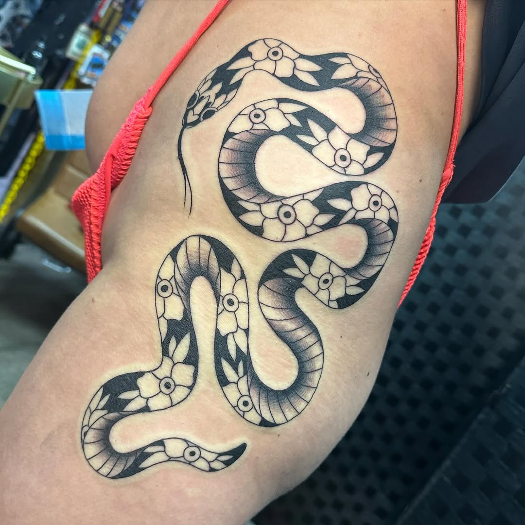 Tattoo by @jennitattoo โ american_traditional