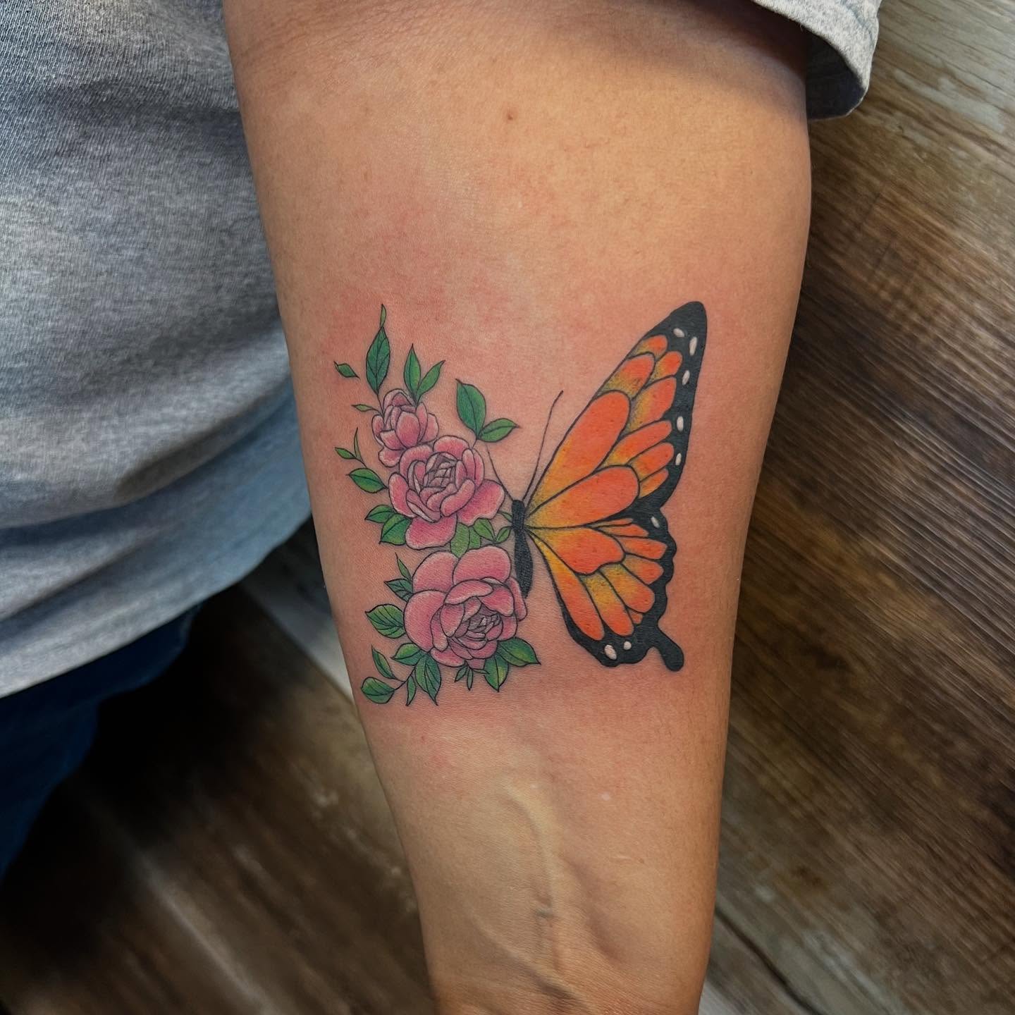Tattoo by @izzyinktattoos_ — new_school, realism