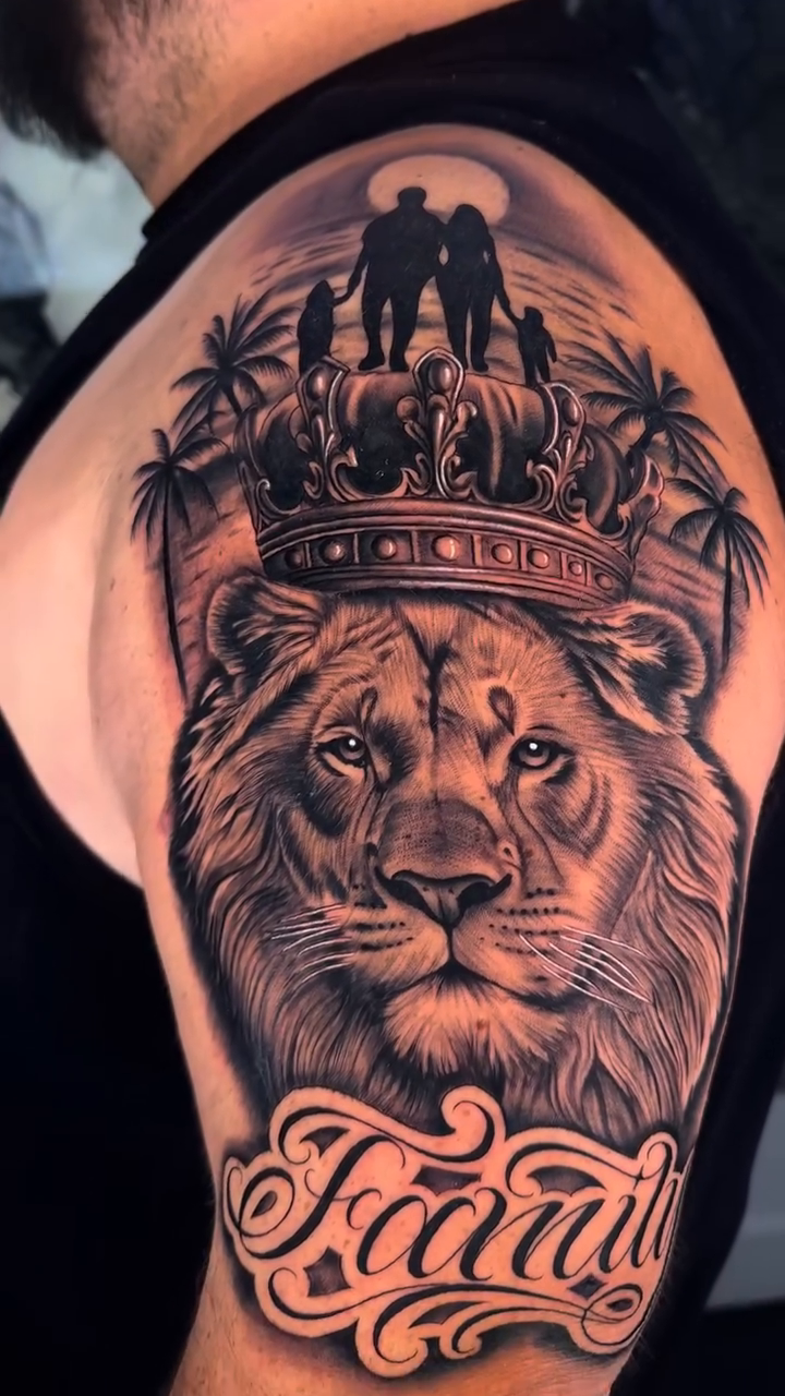 Lion with crown and family silhouette realism tattoo by Fernando Andrade Jr
