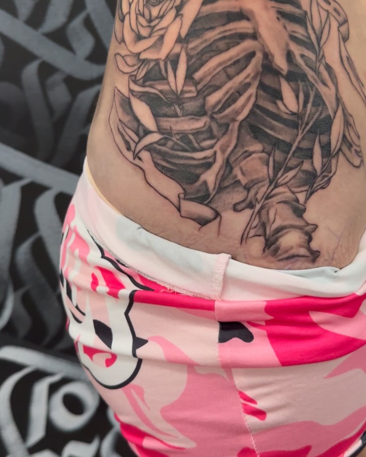 Tattoo by @artworkbyreece — black_and_grey