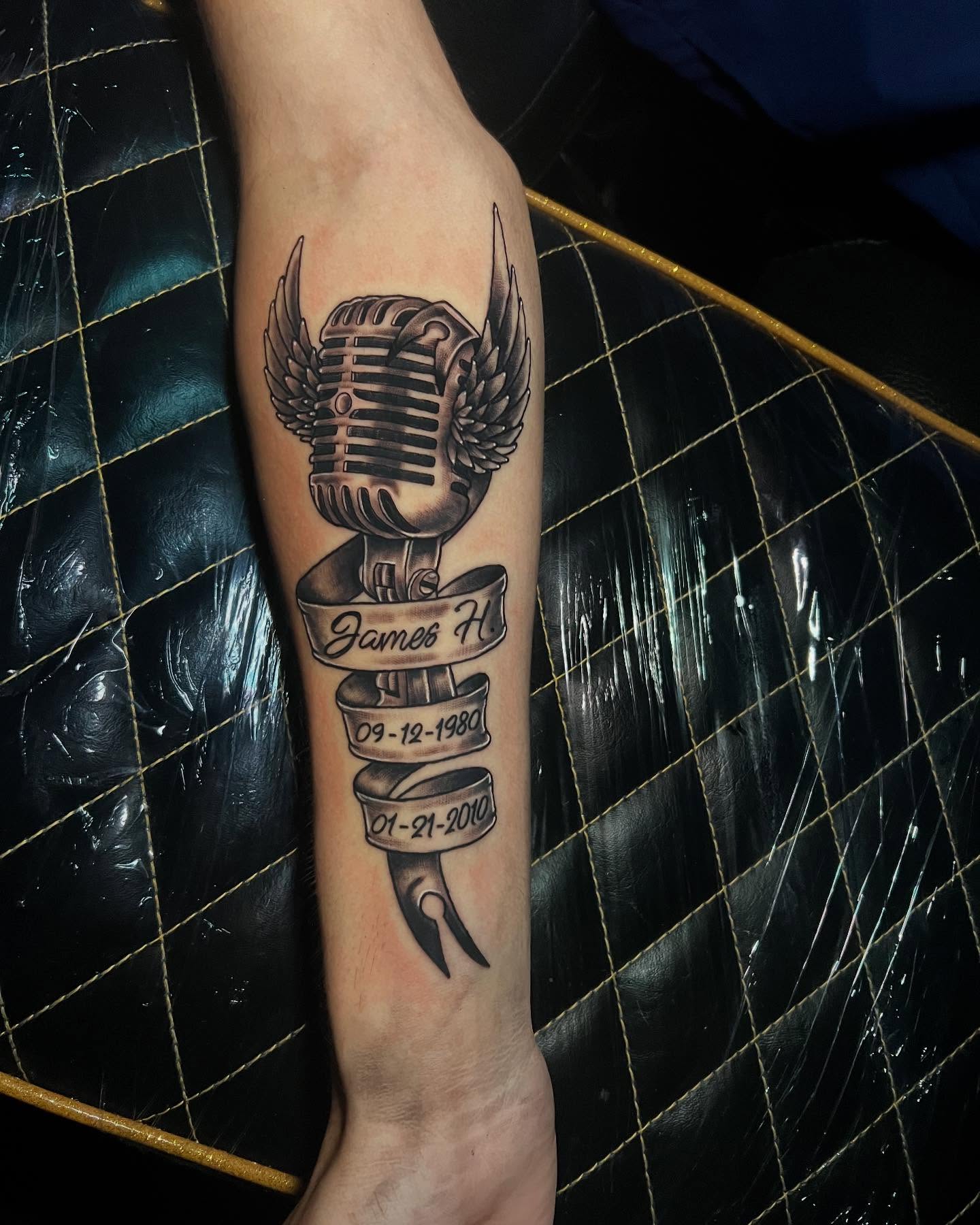 Tattoo by @art.abuse — black_and_grey